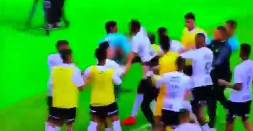Golman u Brazilu obranio penal za pobjedu pa dobio batine od protivnika